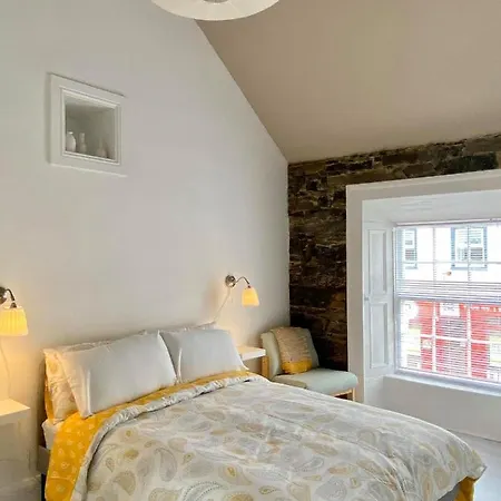 1 Camp Street Bed & Breakfast